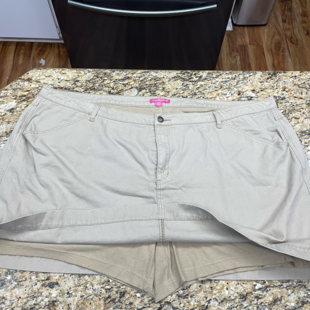 Women within size 30W khaki/tan 4 pocket denim skort